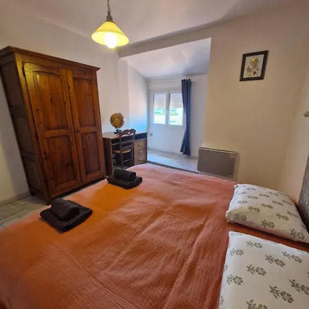 Les Bleuets דירה Saint-Martin de Brehal